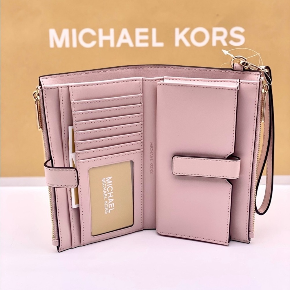 Michael Kors DoubleZip Wallet
Wristlet Phone Case Ombre Powder Blush - Picture 4 of 11